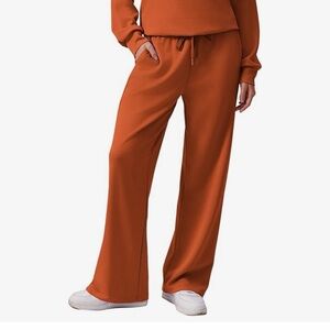 Net Women’s Lounge set in Orange